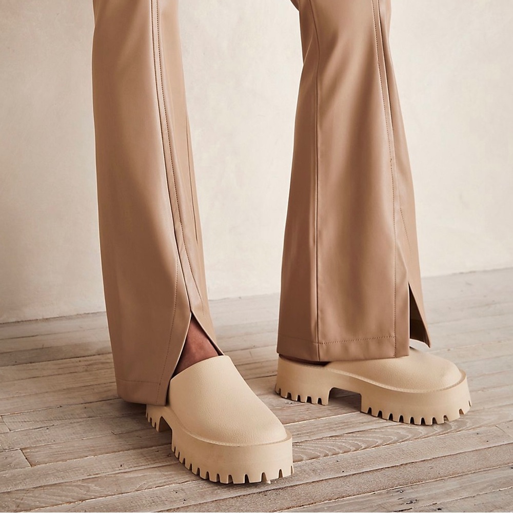 Jeffrey Campbell bae platform clogs
